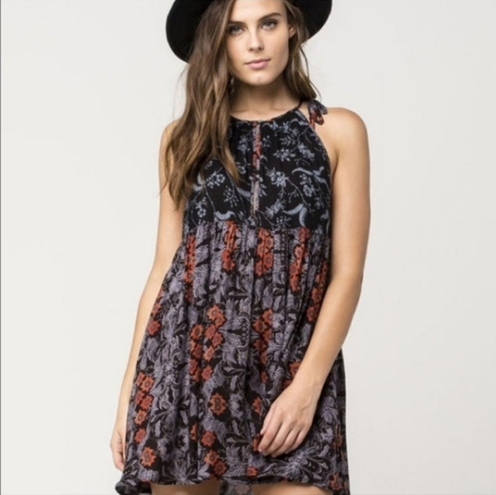 Free People Womens Wildest Dreams  Flowy Slip Dress XS Halter Neck Keyhole Slit